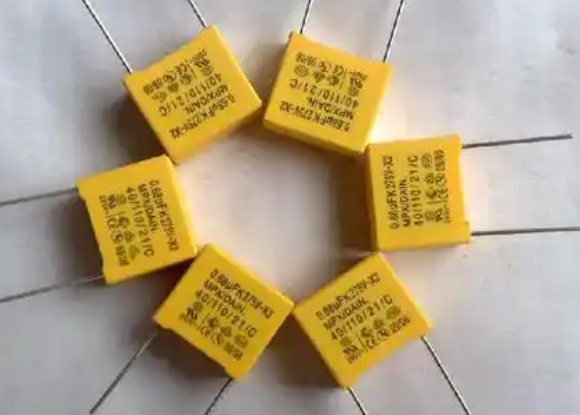 電容 電容